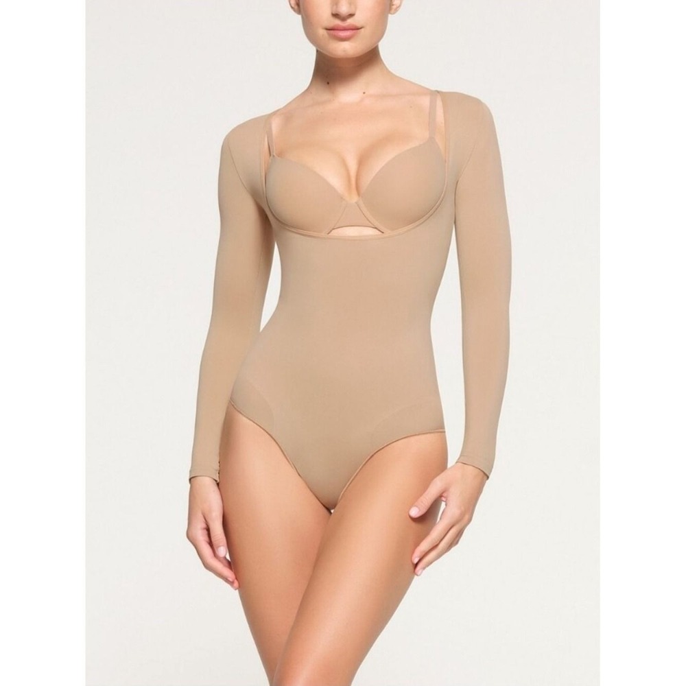 SKIMS Seamless Sculpt Long Sleeve Open Bust Brief Bodysuit M
